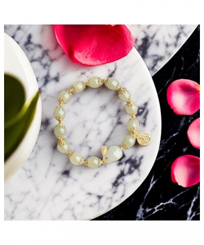 Jade Bracelet for Women Elegant and Charming Jade Rabbit Pendant Beaded Bracelet (Green) $8.81 Bracelets