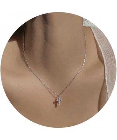 Cross Necklace for Women, 14K Gold/Sterling Silver Plated Chain Dainty Layered Gold Cross Pendant Necklaces for Women Diamond...