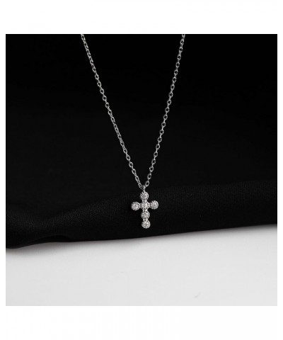 Cross Necklace for Women, 14K Gold/Sterling Silver Plated Chain Dainty Layered Gold Cross Pendant Necklaces for Women Diamond...